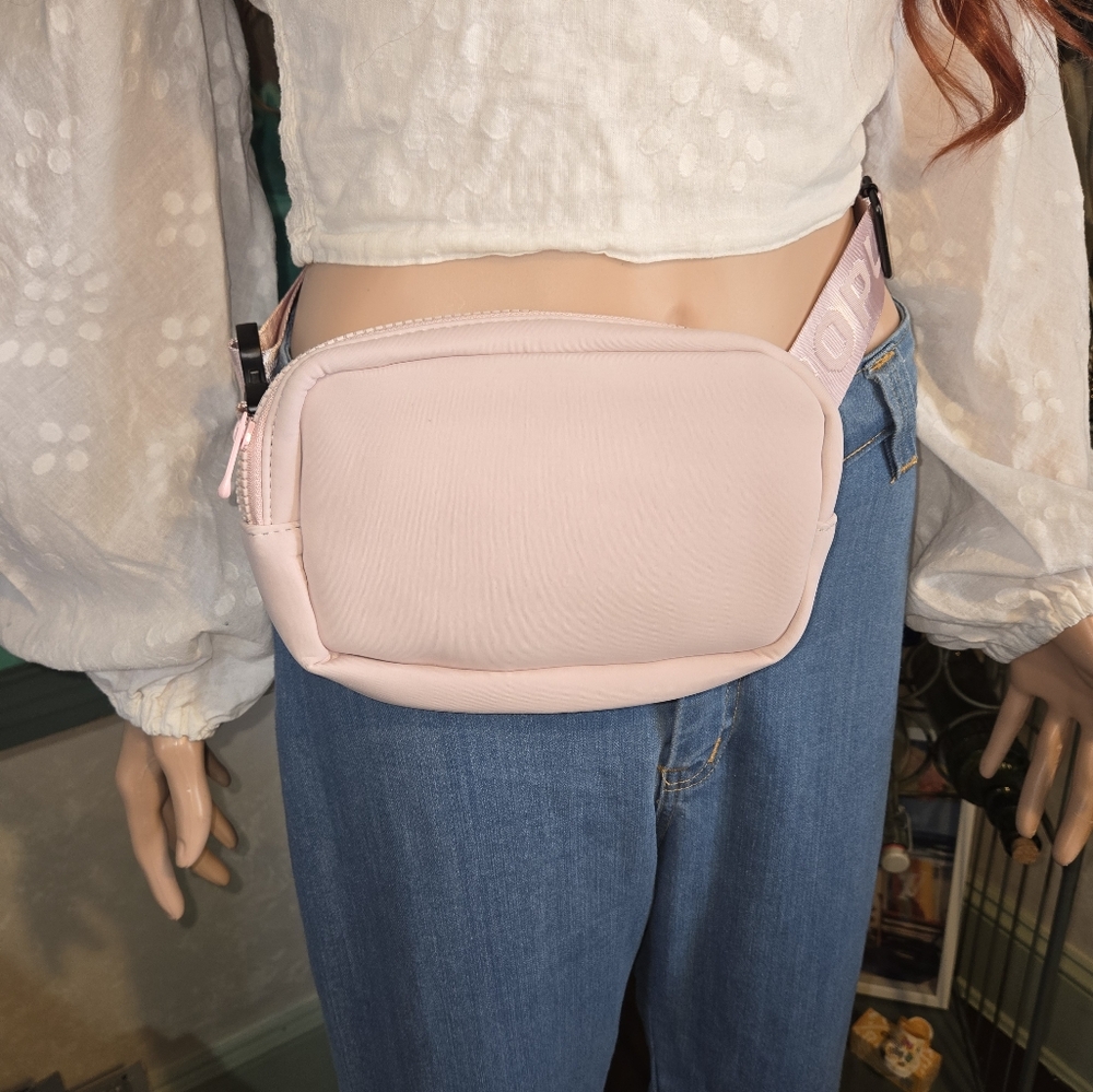 Popups pretty in pink fanny pack